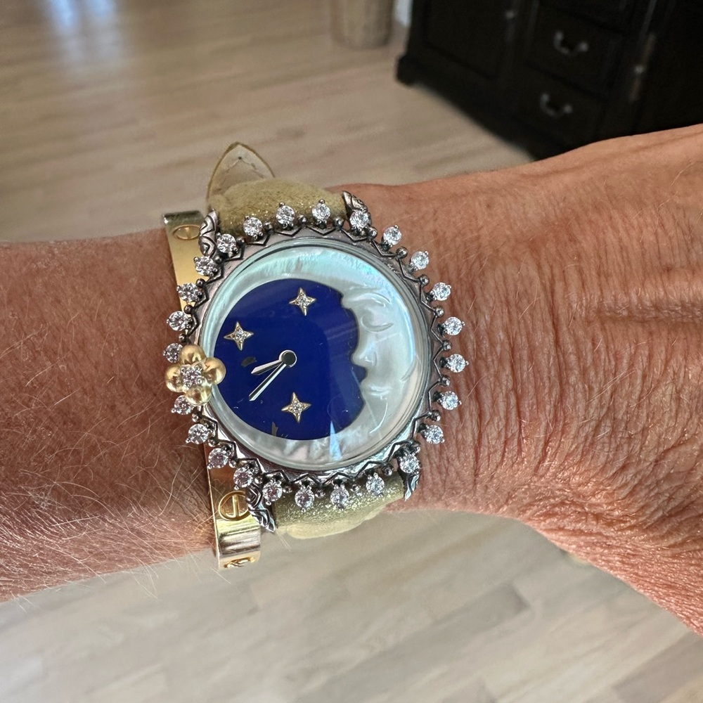 Barbara Bixby Lapis & Mother of Pearl Moon Face Watch - Picture 9 of 10